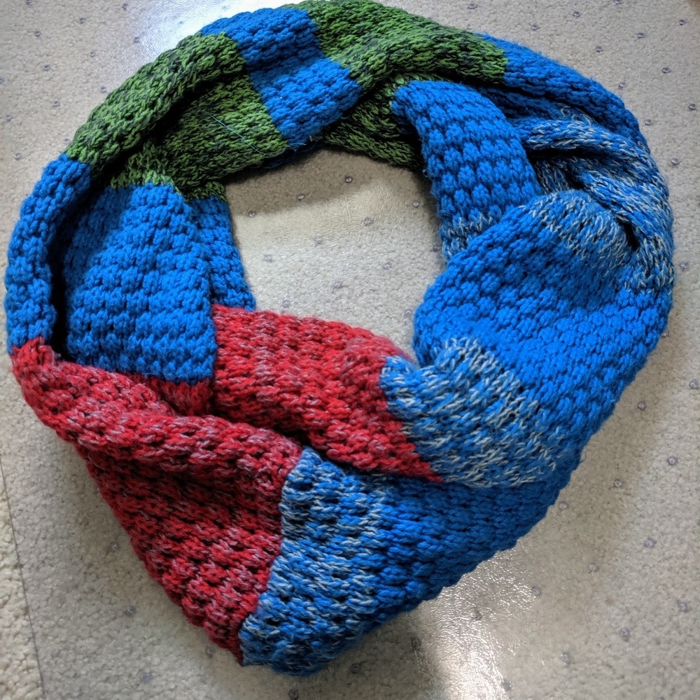 Infinity scarf